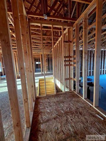 661 Glacier Ave, Shelley, ID 83274