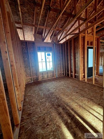 661 Glacier Ave, Shelley, ID 83274
