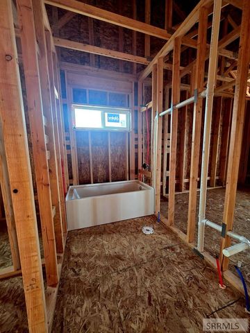 661 Glacier Ave, Shelley, ID 83274