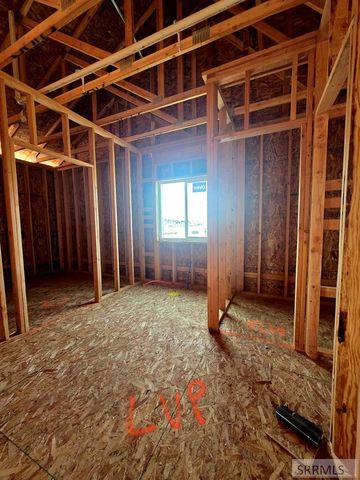 661 Glacier Ave, Shelley, ID 83274