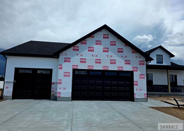 661 Glacier Ave, Shelley, ID 83274
