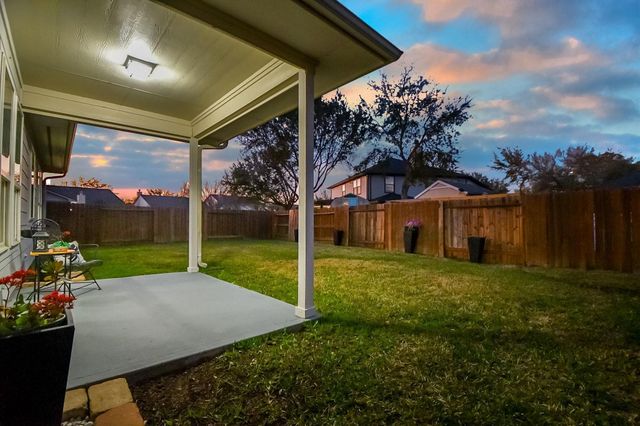 13013 Ferry Cove Lane, Pearland, TX 77584