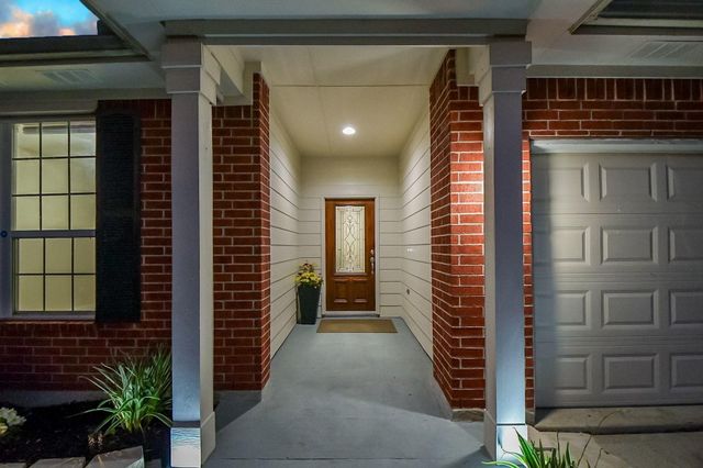 13013 Ferry Cove Lane, Pearland, TX 77584