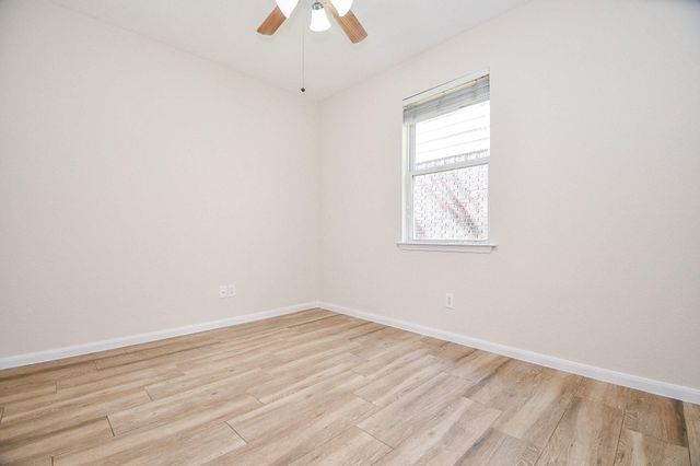 13013 Ferry Cove Lane, Pearland, TX 77584