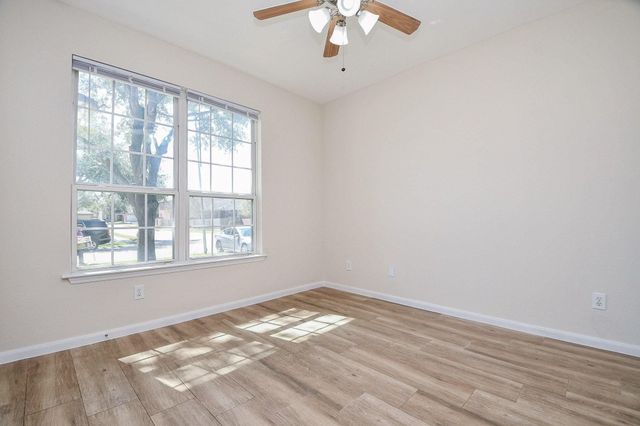 13013 Ferry Cove Lane, Pearland, TX 77584