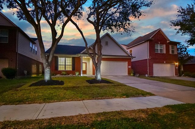 13013 Ferry Cove Lane, Pearland, TX 77584