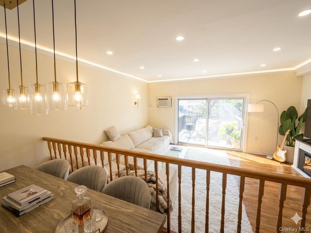 4216 E Tremont Avenue, Bronx, NY 10465