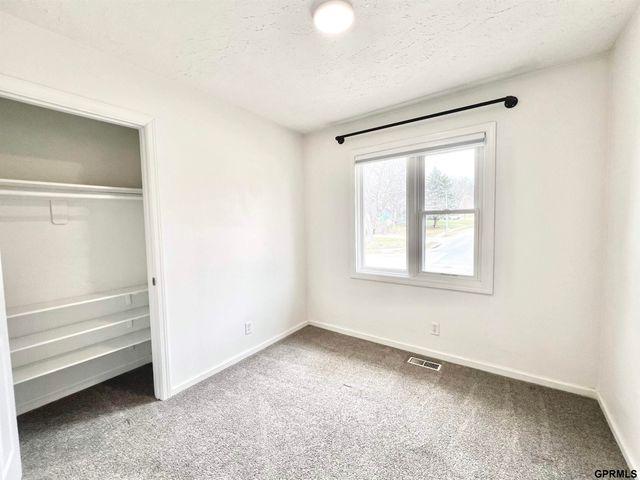 15029 Mason Street, Omaha, NE 68154