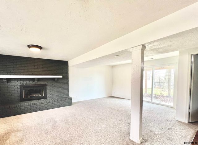 15029 Mason Street, Omaha, NE 68154