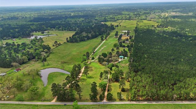 872 Four Notch Road, Huntsville, TX 77340