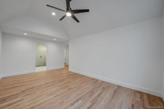 37 Locust Avenue S, Medford, NY 11763