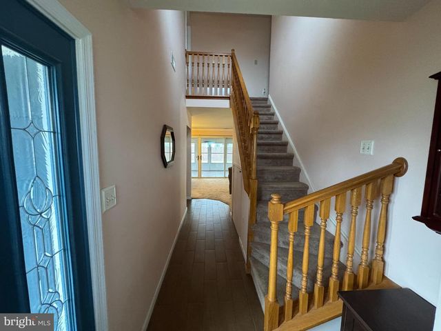 46 HYDRANGEA RD, Levittown, PA 19056