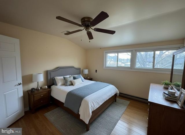 46 HYDRANGEA RD, Levittown, PA 19056