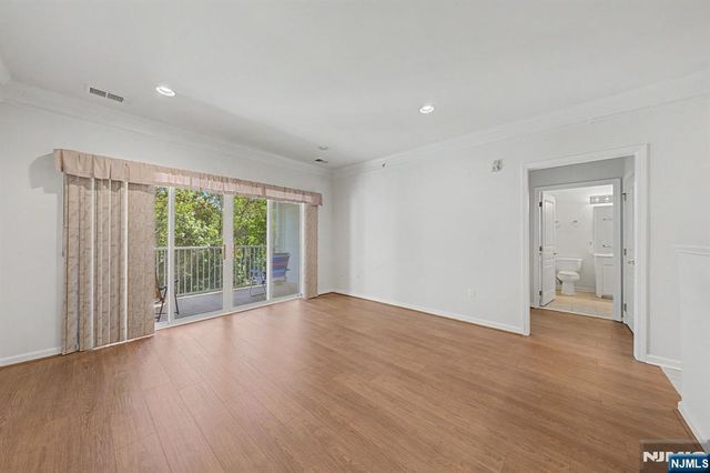 10301 Warrens Way, Wanaque, NJ 07465