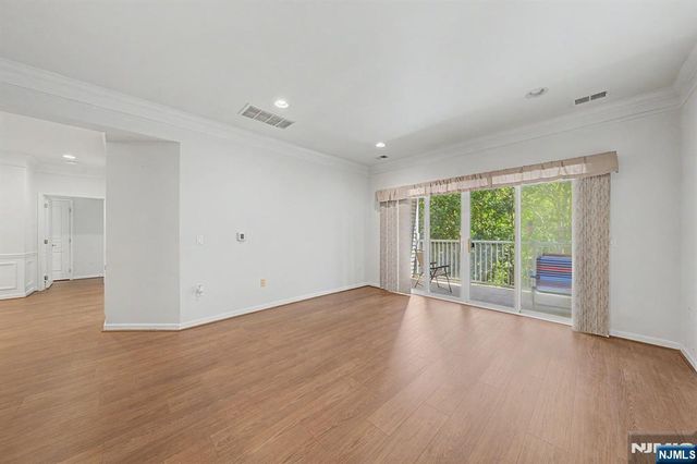 10301 Warrens Way, Wanaque, NJ 07465