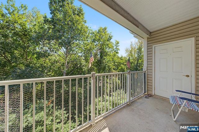 10301 Warrens Way, Wanaque, NJ 07465