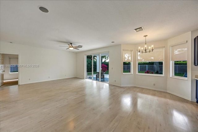 4202 Bahia Isle Cir, Wellington, FL 33449