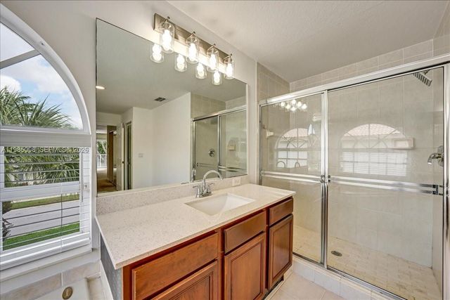 4202 Bahia Isle Cir, Wellington, FL 33449