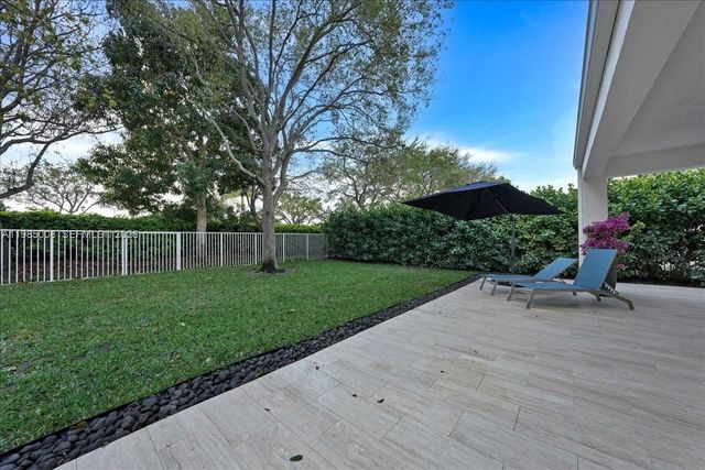 4202 Bahia Isle Cir, Wellington, FL 33449