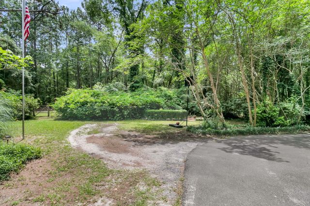 360 W Smith Street, Summerville, SC 29485