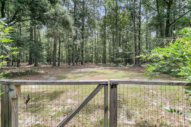 360 W Smith Street, Summerville, SC 29485