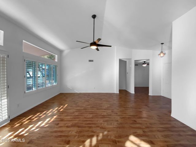 6934 S OAKMONT Drive, Chandler, AZ 85249