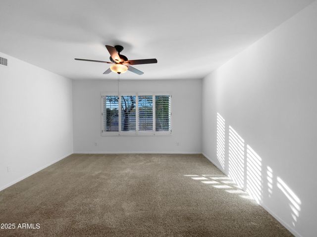 6934 S OAKMONT Drive, Chandler, AZ 85249