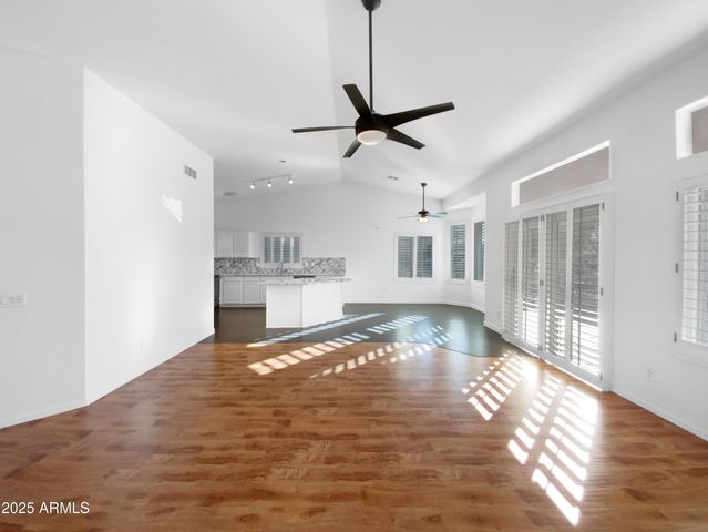 6934 S OAKMONT Drive, Chandler, AZ 85249