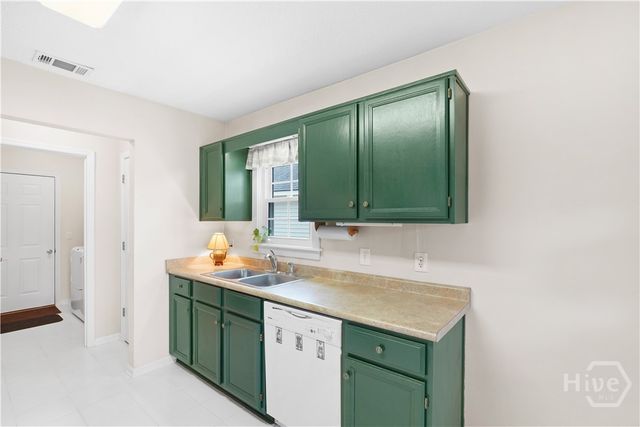 104 Saint Andrews Way, Savannah, GA 31410