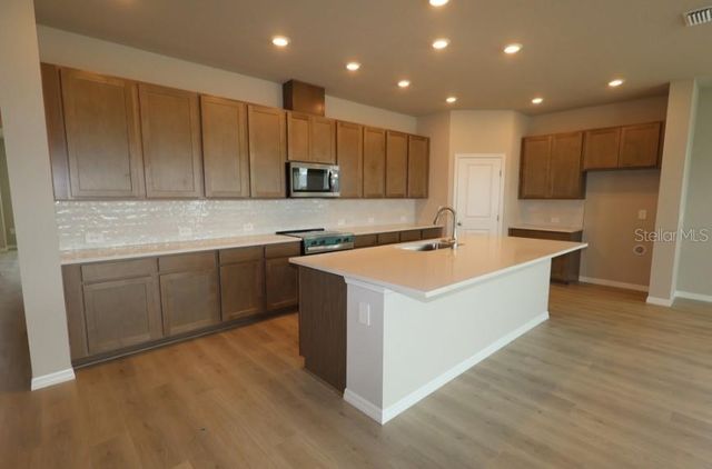 437 SPRING HARVEST DRIVE, Plant City, FL 33566