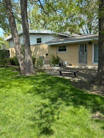 9010 Pottawattami Drive, Skokie, IL 60076