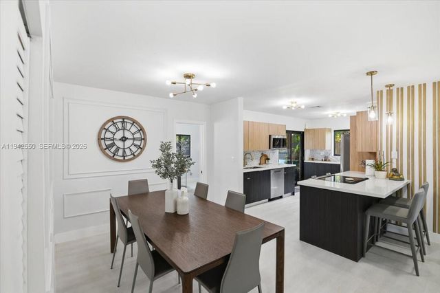 3958 NW 19th Ave, Oakland Park, FL 33309