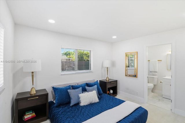 3958 NW 19th Ave, Oakland Park, FL 33309