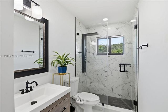 3958 NW 19th Ave, Oakland Park, FL 33309