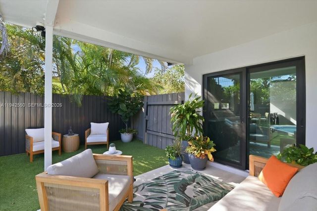 3958 NW 19th Ave, Oakland Park, FL 33309