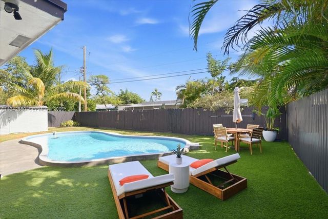 3958 NW 19th Ave, Oakland Park, FL 33309