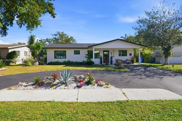 3958 NW 19th Ave, Oakland Park, FL 33309