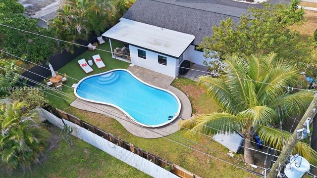 3958 NW 19th Ave, Oakland Park, FL 33309