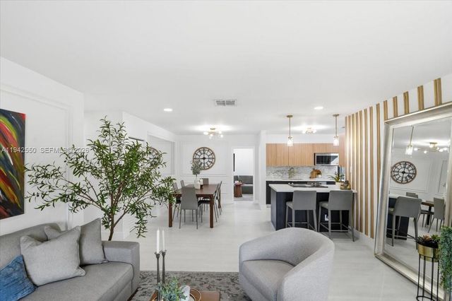 3958 NW 19th Ave, Oakland Park, FL 33309