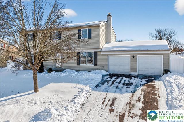 132 Woodview Drive, Trumbauersville Boro, PA 18951