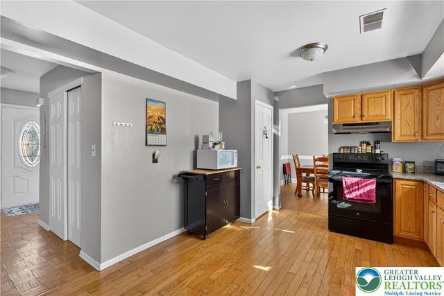 132 Woodview Drive, Trumbauersville Boro, PA 18951