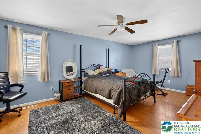 132 Woodview Drive, Trumbauersville Boro, PA 18951