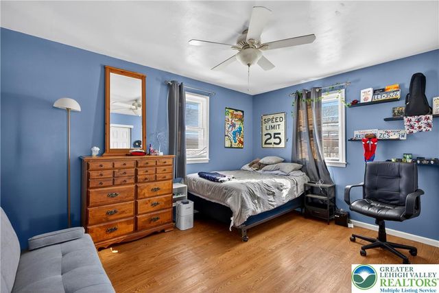 132 Woodview Drive, Trumbauersville Boro, PA 18951