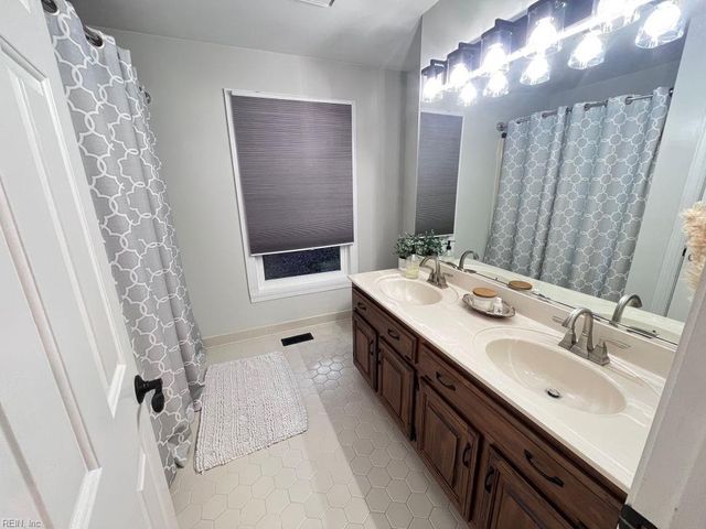 108 Greenbrier, Williamsburg, VA 23185