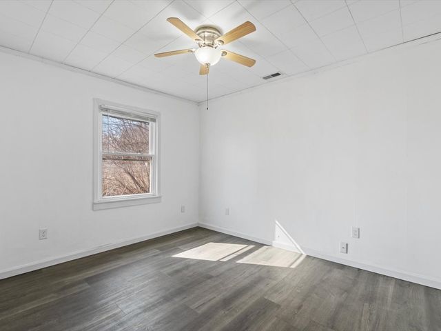 3229 66th Avenue, Moline, IL 61265