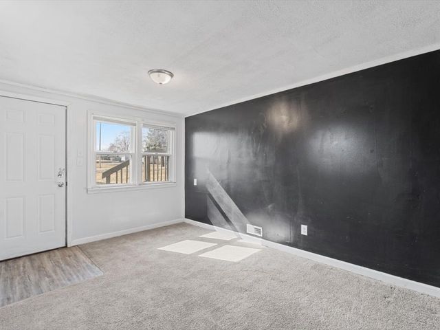 3229 66th Avenue, Moline, IL 61265