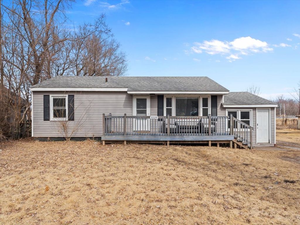 3229 66th Avenue, Moline, IL 61265