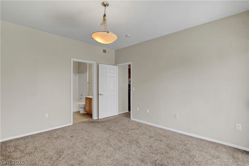 Image 12 of property listing at 8555 West Russell Road 2091, Las Vegas, NV 89113