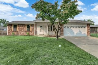 2107 Golden Hills, St Peters, MO 63376