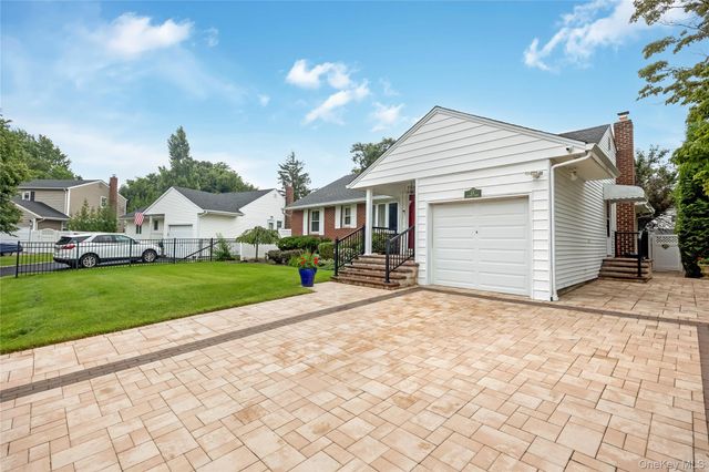 65 Colonial Drive, Farmingdale, NY 11735